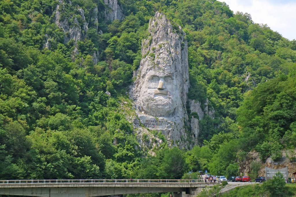 Chipul lui Decebal la Dunăre